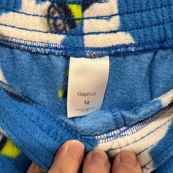 Gap Kids, boy’s fleece PJ bottoms - Picture 6 of 7